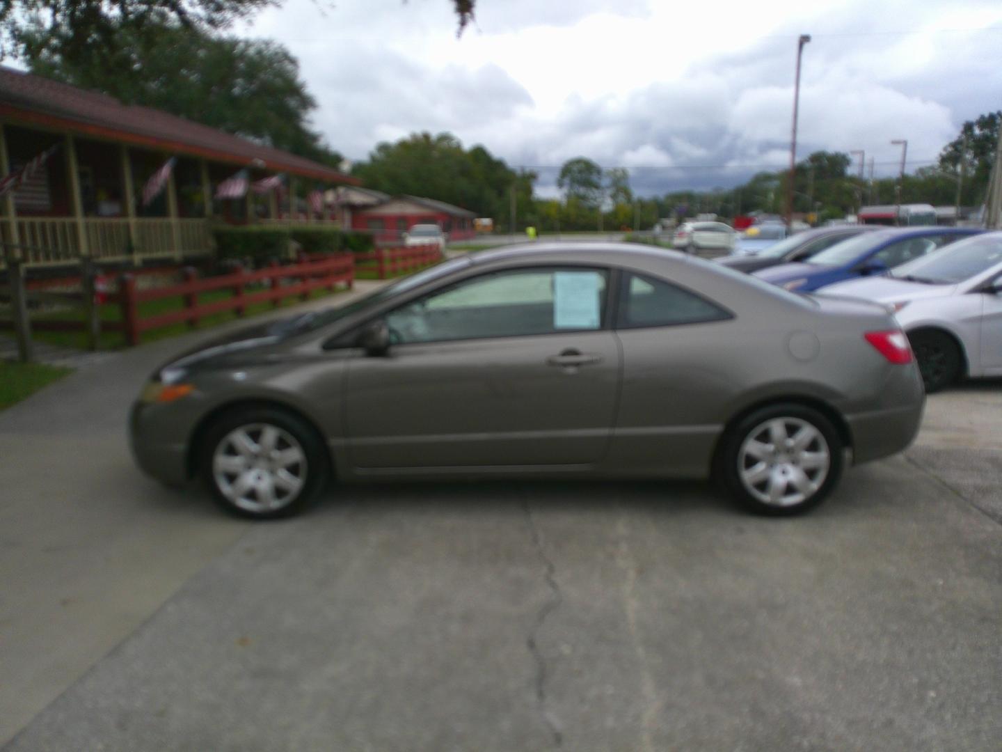 2006 BROWN HONDA CIVIC LX (2HGFG12636H) , located at 10405 Abercorn Street, Savannah, GA, 31419, (912) 921-8965, 31.988262, -81.131760 - Photo#1